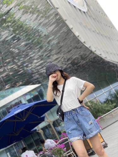 牛仔短裤，女装，玫瑰共和国