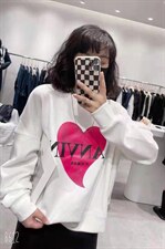 现货秋季新款圆领爱心字母卫衣，女装卫衣/绒衫，九月