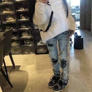 欧美高街潮牌新款复古浅色破洞牛仔裤男女补丁弹力修身小脚长裤子图片