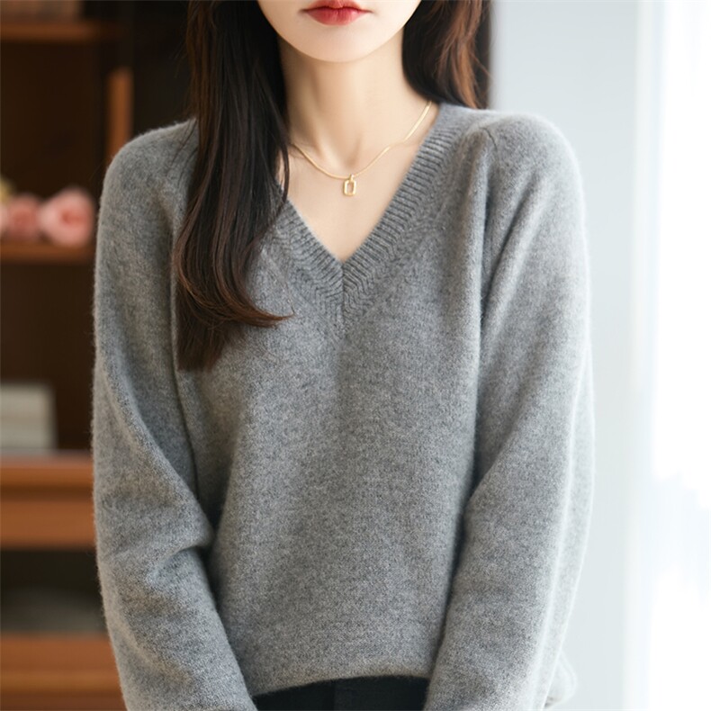 2025年秋季时尚百搭通勤简约休闲V领宽松羊毛衫,女装羊毛衫,贝美羊绒