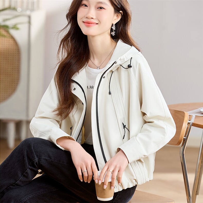 短款风衣外套女春秋2025新款韩版小个子时尚气质宽松休闲女装上衣,女装短外套,丽影随形