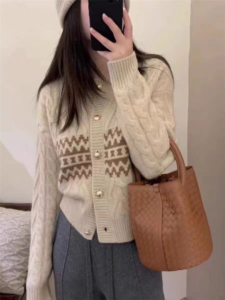 2025年秋季新款百搭拼色麻花开衫，女装针织衫/毛衣，恒恩羊绒