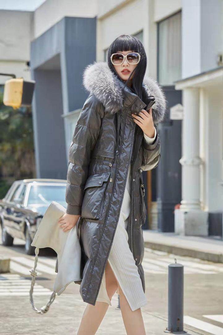 冬装现货长款收腰羽绒服蓄热防寒又亲肤，女装羽绒服，千浪依族