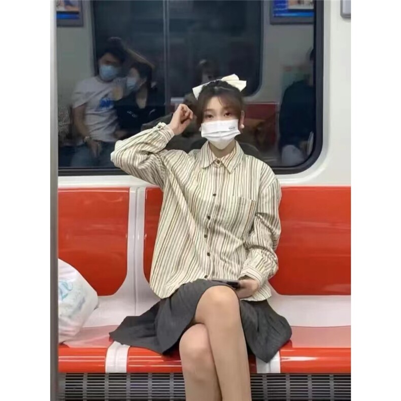 港风复古宽松条纹衬衫外套女春秋新款衬衣设计感小众打底衫上衣服图片