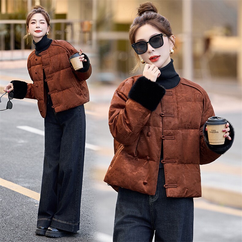 短款羽绒服女2024冬新款小个子高级感超好看新中式国风盘扣面包服,女装羽绒服,依如秀(原杭风阁)