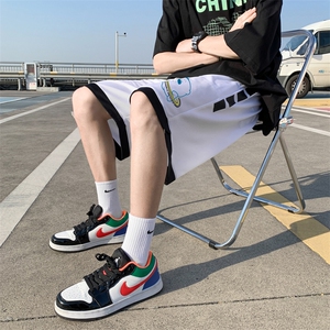 ！2023夏季新款男士冰丝短裤小熊印花潮流运动中裤DK605P30图片