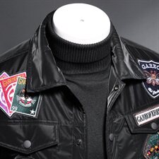 7126冬季新款潮男个性翻领羽绒服个性徽章刺绣白鸭绒外套P315，男装羽绒服，钱塘2010-1