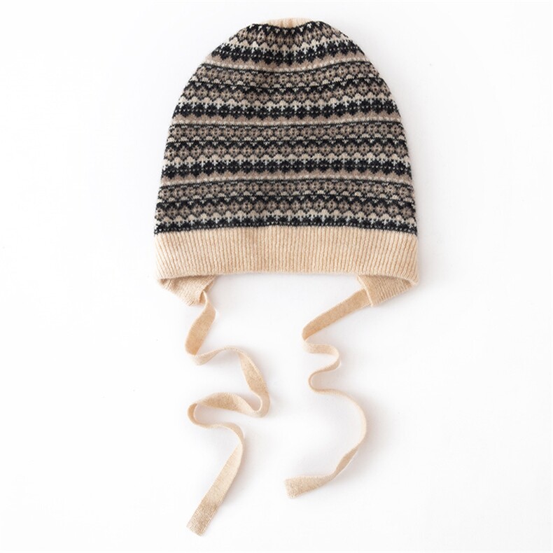 2025年春季新款百搭女士带绳双股加厚保暖提花帽，帽子，戎咖羊绒