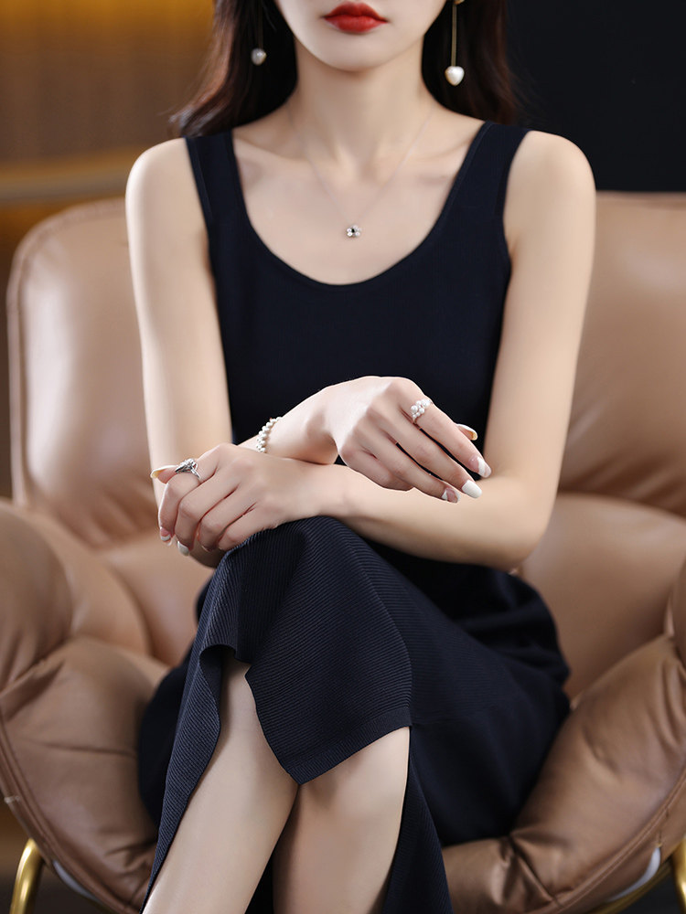 高级感冰丝针织吊带裙女夏季长款修身内搭长裙无袖显瘦打底连衣裙,女装连衣裙,佳绒包芯纱店