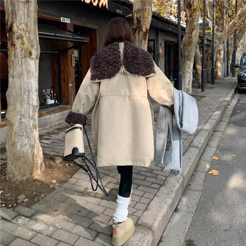 卡其色工装连帽圈圈毛拼接羽绒服女2026年冬季新款90绒长款派克服,女装羽绒服,2C159