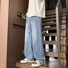 浅蓝色