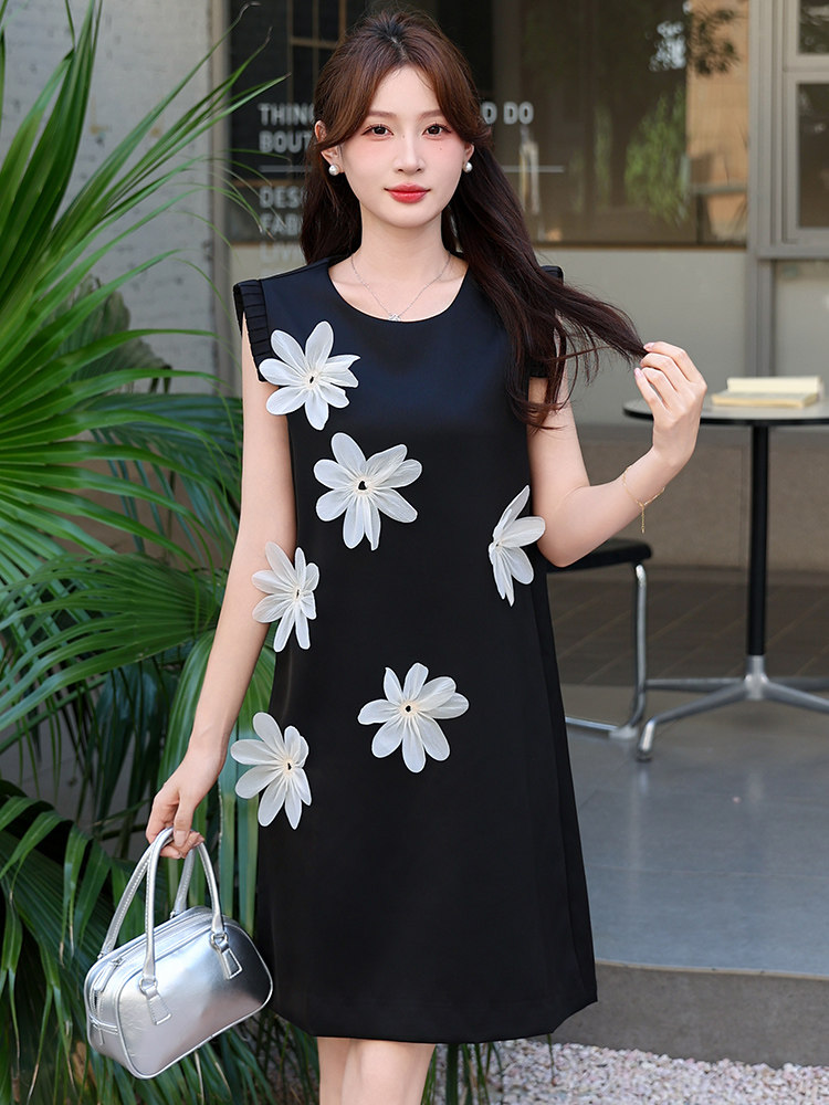 法式气质减龄花朵背心连衣裙女2025夏季新款韩版宽松显瘦盐系短裙,女装连衣裙,超帛