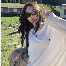 白色