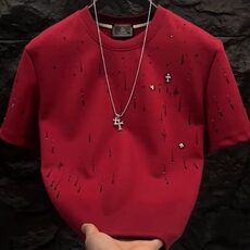 红色