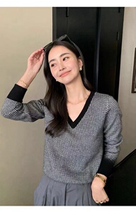 HE |千鸟格设计 轻奢baby山羊绒衫女V领宽松针织衫慵懒风软糯毛衣图片