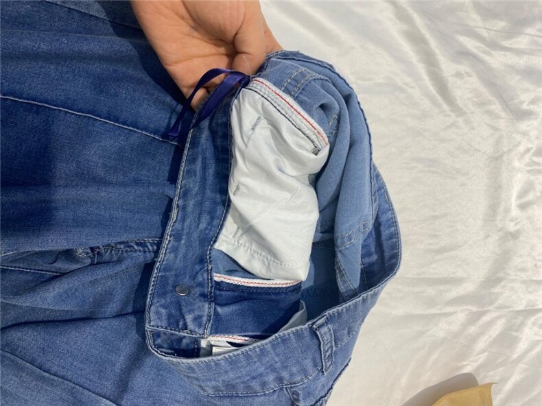 牛仔裤，女装牛仔裤，臣己