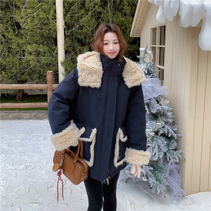 韩版黑色羊羔毛派克服女2025冬季新款时尚毛领加厚保暖外套高级感图片