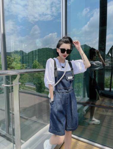 新款两件套套装，女装职业装，轩轩·魅丽依族