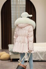 卡菲莱2021新款95白鸭绒狐狸毛真毛领连帽羽绒服羽，女装羽绒服，卡菲莱