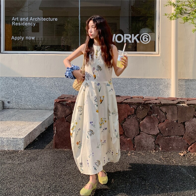 碎花无袖连衣裙女2025夏季新款法式绝美温柔风气质遮肉显瘦背心裙图片