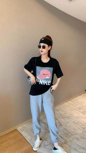 【现货】夏季新款黑白字母印花潮款纯棉T恤,女装T恤,微迪菲