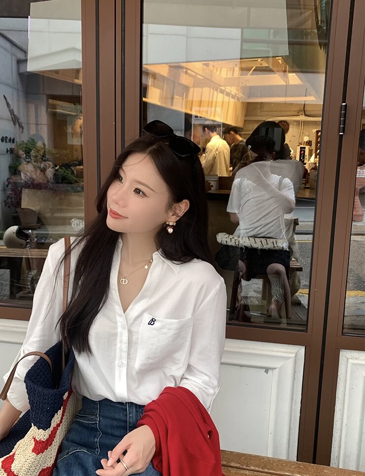 秋季气质设计感翻折V领重工刺绣长袖衬衫,女装衬衫,湘姗