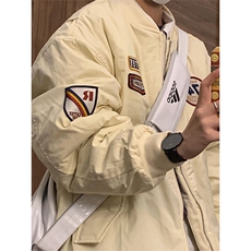 黄色