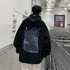 黑色
