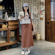 韩系减龄红格子套装裙女夏2025新款字母印花t恤半身格子裙两件套，女装套装/套裙，浙宝220