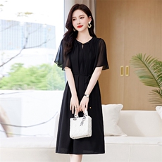 纯色简约桑蚕丝连衣裙轻奢气质女装2024新款夏季圆领真丝中长裙，女装连衣裙，火爆靓佳人