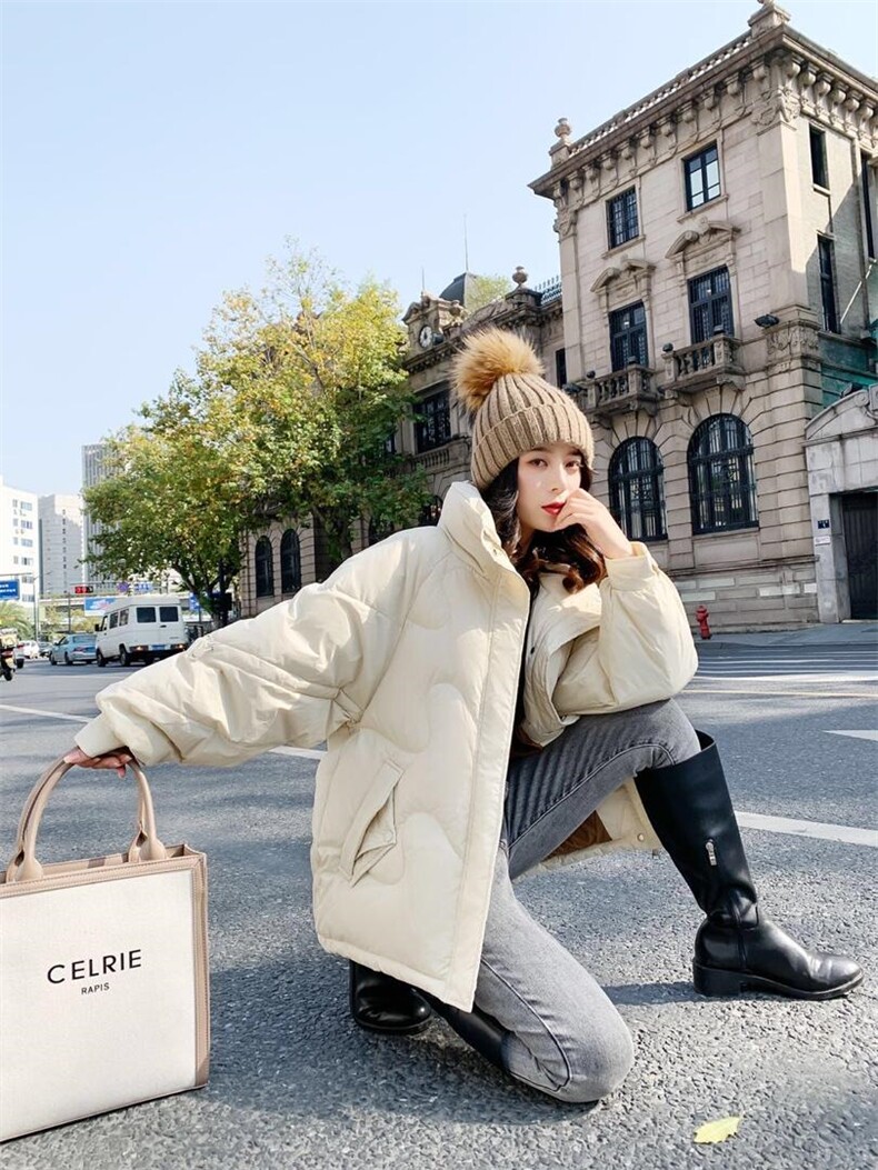 羽绒服，女装羽绒服，依洛菲