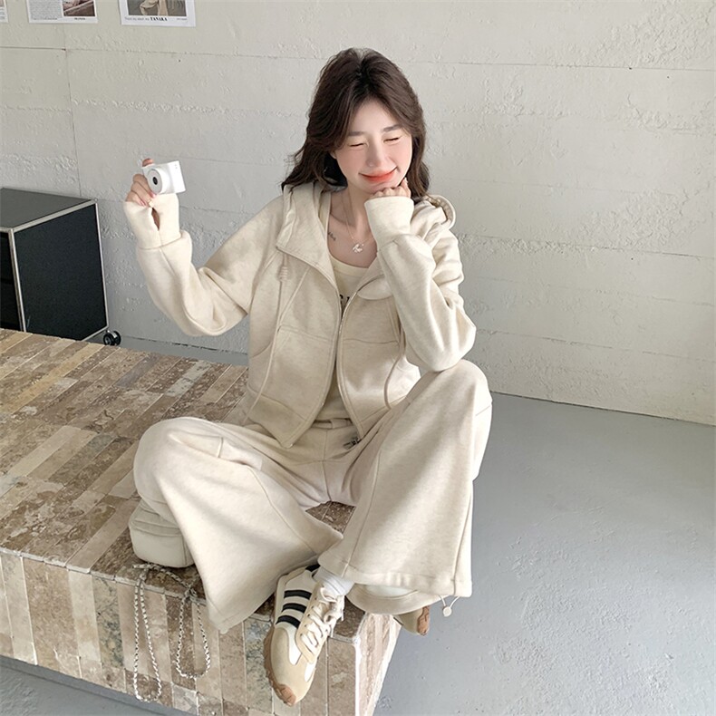 【2025春款】米色运动套装088-7710p165k228,女装套装/套裙,2C088