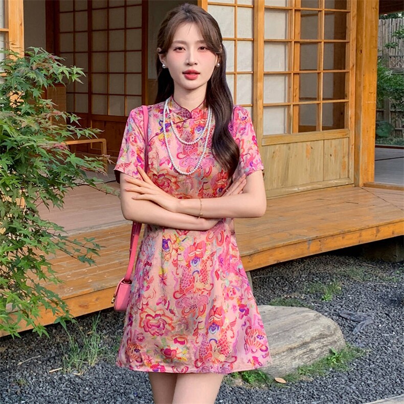 新中式国风穿搭印花缎面旗袍上衣套装女夏超火好看高级短裤两件套,女装套装/套裙,心心服饰