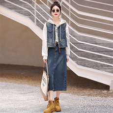 牛仔马甲套装女2025年新款春秋港风复古开叉一步裙子半身裙两件套，女装套装/套裙，意芙