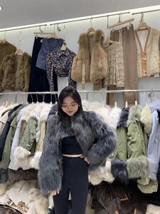 冬季新款狐狸坎毛皮草外套图片