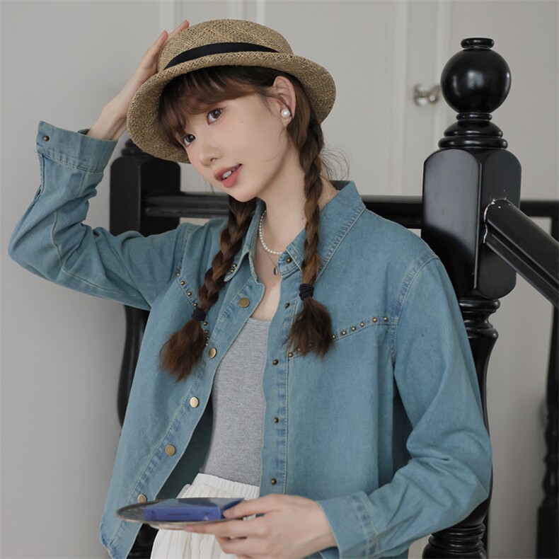 现货可推2024秋装新款气质水洗牛仔铆钉宽松休闲衬衫开衫女,女装牛仔外套,苗苗