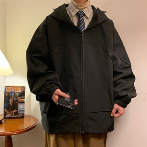 JK8108/P70秋装新品机能防水冲锋衣男大口袋宽松风衣夹克工装外套图片