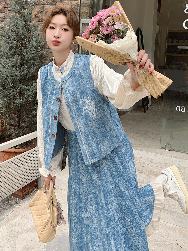 春天小清新开春穿搭牛仔套装裙女2025新款刺绣马甲半身裙三件套装,女装套装/套裙,浙宝305