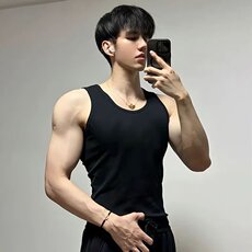 黑色