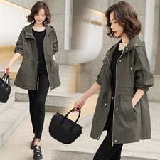 风衣女中长款2025春季新款韩版宽松连帽减龄休闲春秋工装chic外套，女装短外套，依万里