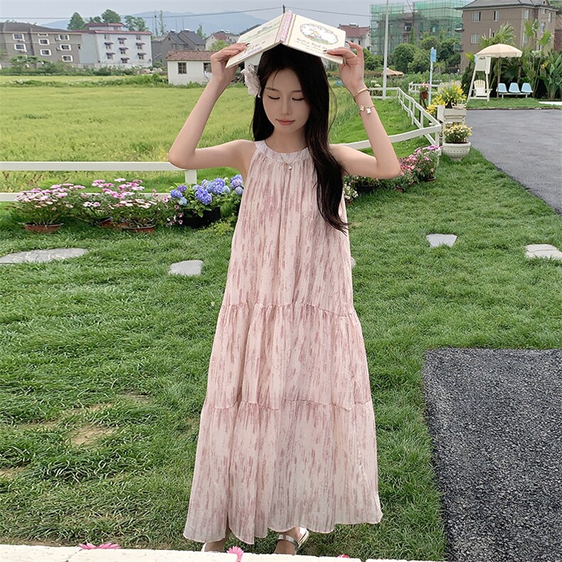 法式绝美挂脖连衣裙女夏超好看海边度假宽松慵懒高级雪纺背心长裙,女装连衣裙,C位