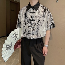黑色