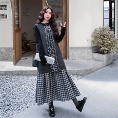 26新款现货大货已到店设计感格纹背心裙套装6877-P215-K328，女装套装/套裙，2D034