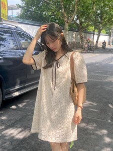 【现货】 夏季新款 面料连衣服 小香风图片