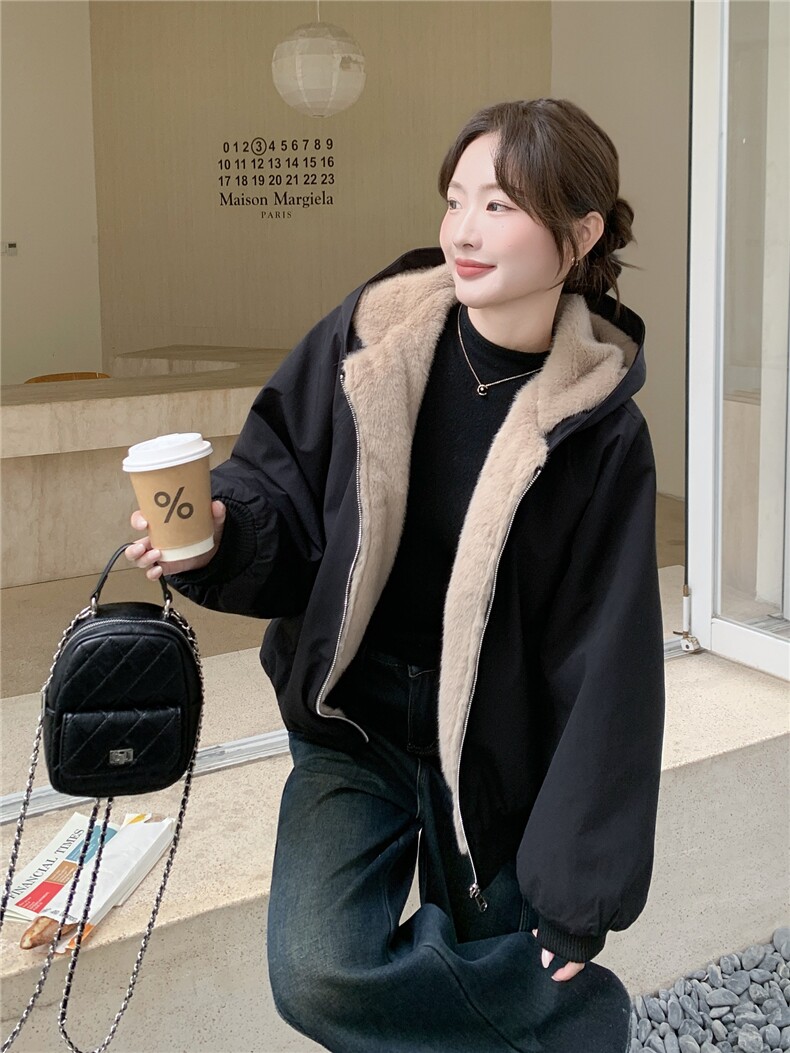 韩系工装风连帽派克服羊羔毛绒外套女冬2025新款保暖加厚加绒外套,女装短外套,艾米莉亚