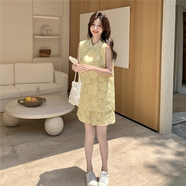 新中式国风黄色短裤套装女夏2025新款小个子两件套清冷松弛感穿搭,女装套装/套裙,2D045