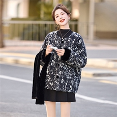 高级感提花新中式g风小香风丝绒围巾白鸭绒羽绒服，女装羽绒服，采品优优