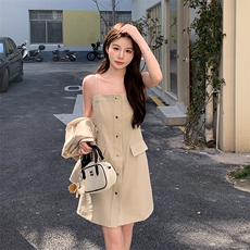 夏季新品设计感小外套+单排扣吊带连衣裙两件套1801P145K218，女装连衣裙，2C285