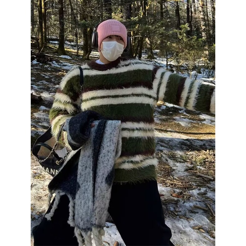 马海毛针织衫男士韩版软糯毛线衣慵懒风绿色条纹毛衣宽松圆领上衣图片