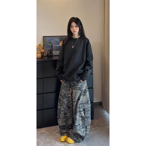 抖音得物品质美式高街重磅曼巴棉结构硬阔boxy版潮牌卫衣长袖T恤图片